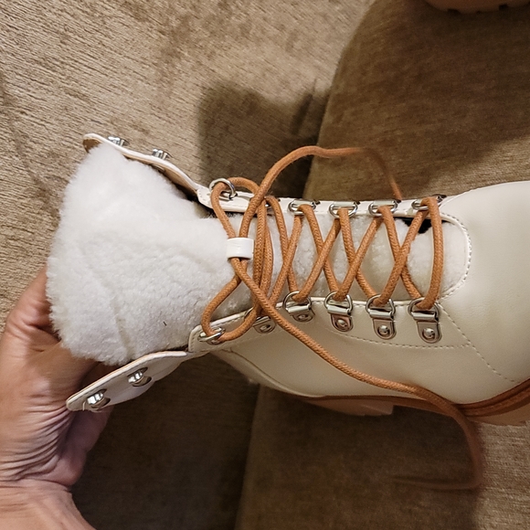 Marc Fisher MALLIE Lug Sole Sherpa Booties - Picture 12 of 16